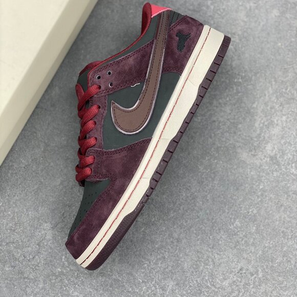 Nike Sb Dunk Low Riot Skateshop - Picture 8 of 10